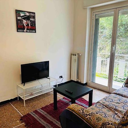 Entire 3 Bed Rooms Apartment,Centrum Genova Esterno foto