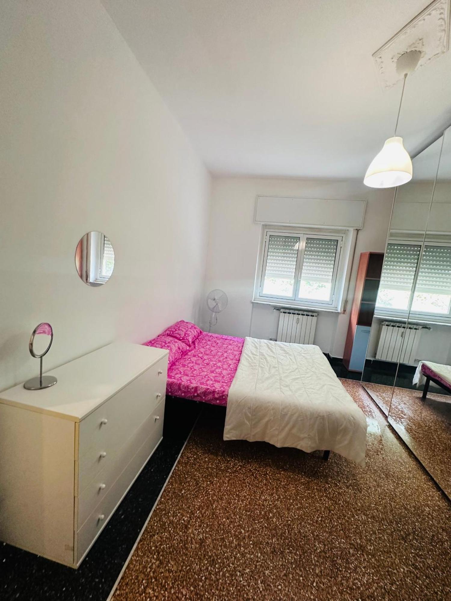 Entire 3 Bed Rooms Apartment,Centrum Genova Esterno foto